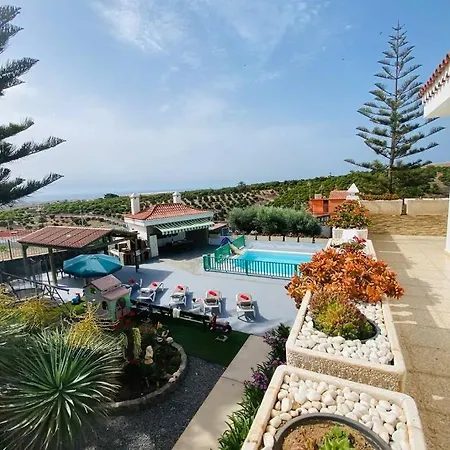 Casa vacanze 2 With Private Pool At Diaz Aleman *